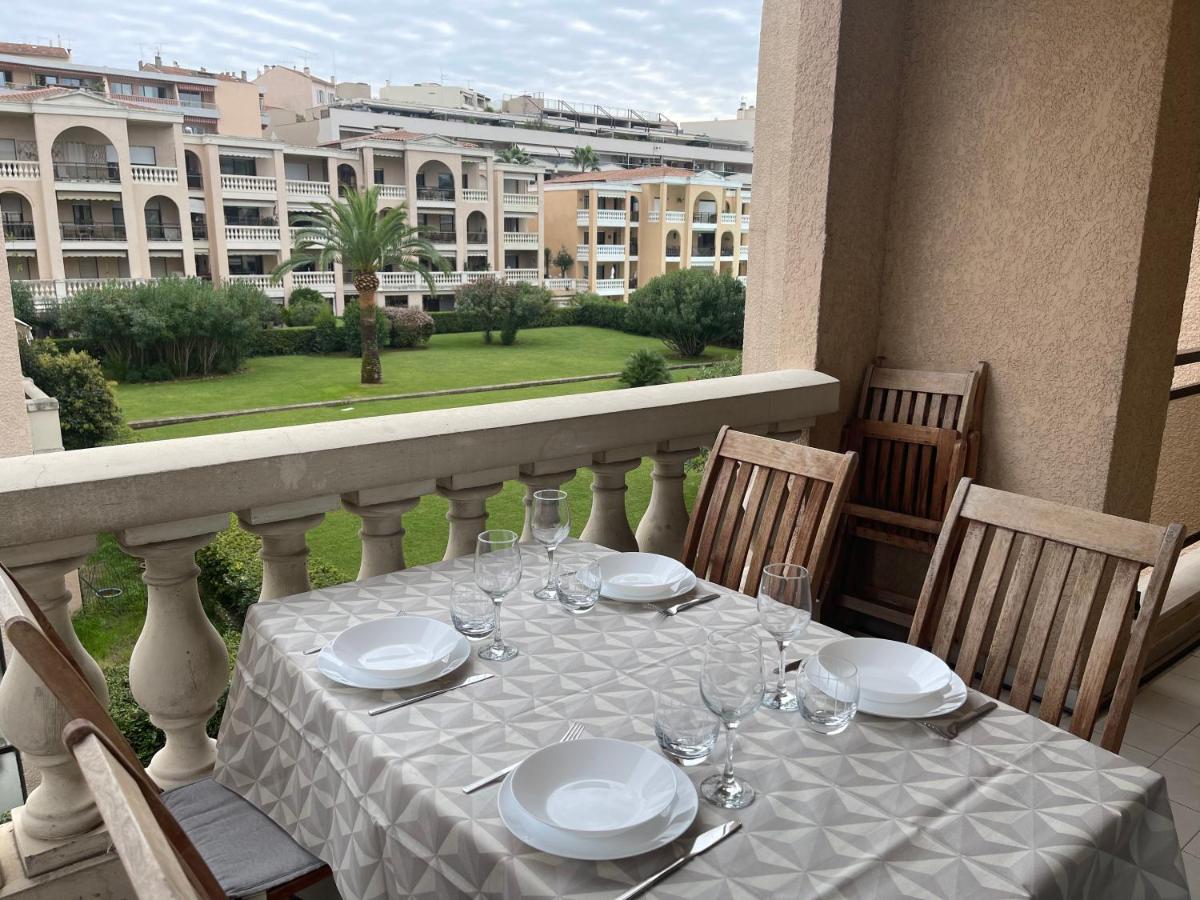 Domaine D'Ahmosis, Modern 2 Bedrooms Refurbished Apartment, F3 Moderne Fraichement Renove Le Cannet Bagian luar foto