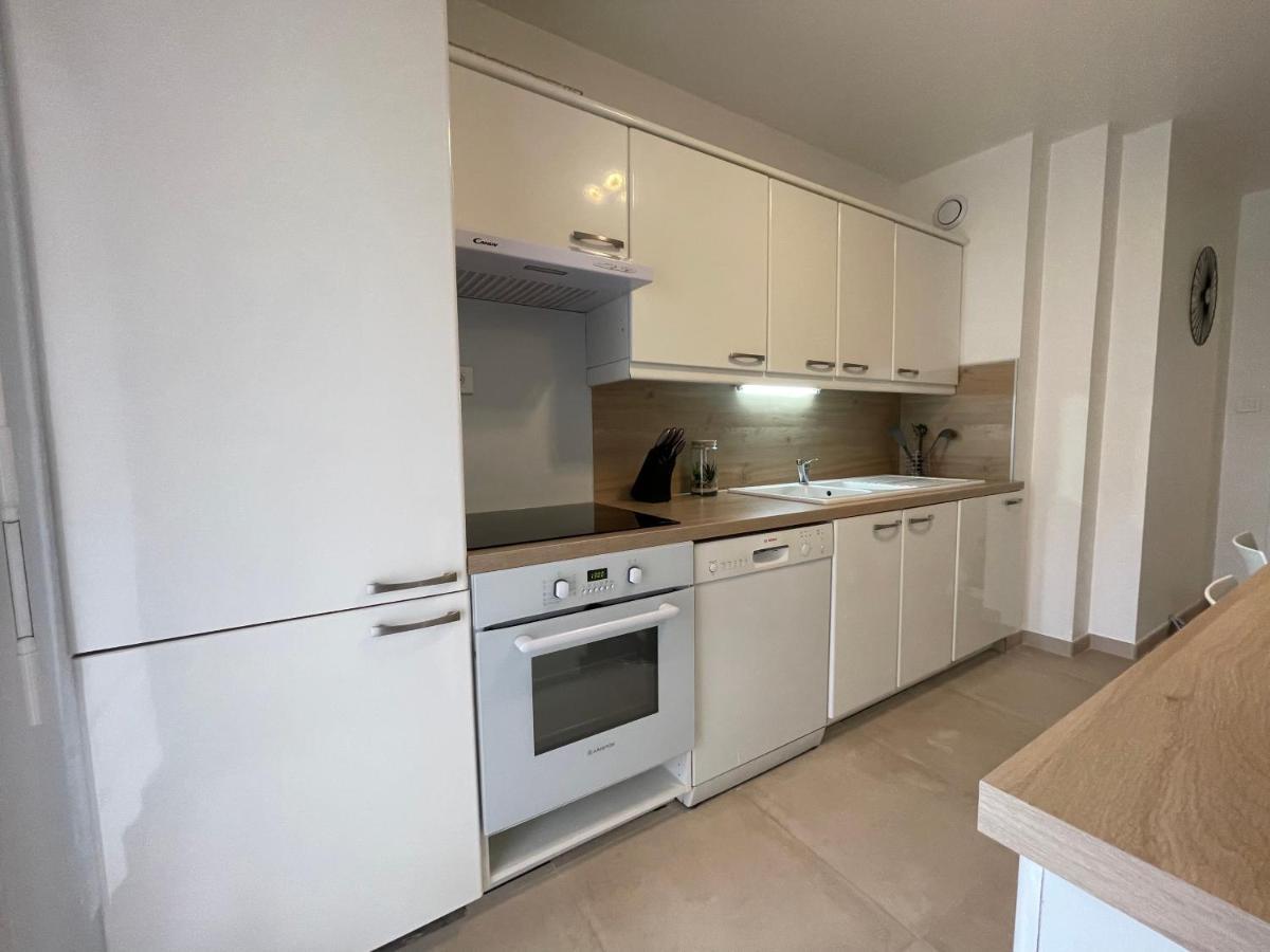 Domaine D'Ahmosis, Modern 2 Bedrooms Refurbished Apartment, F3 Moderne Fraichement Renove Le Cannet Bagian luar foto