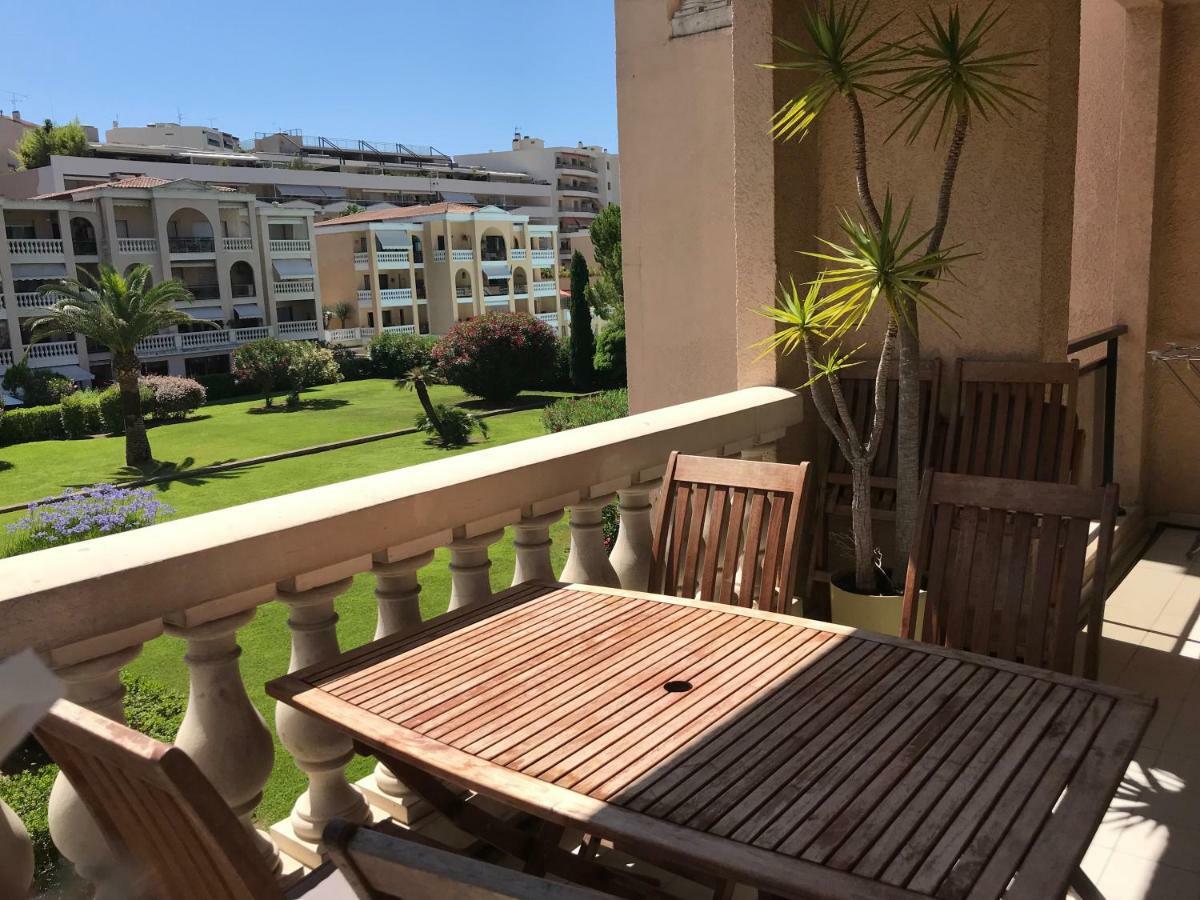Domaine D'Ahmosis, Modern 2 Bedrooms Refurbished Apartment, F3 Moderne Fraichement Renove Le Cannet Bagian luar foto